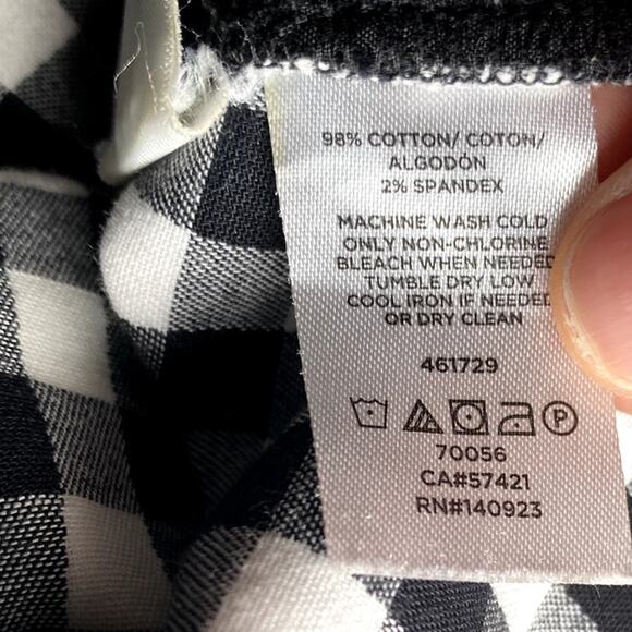 The Loft - Marisa Black and White Gingham Capri Pants - Size 2 Petite - Picture 9 of 9